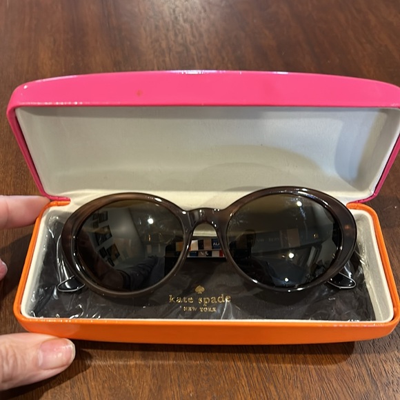 Kate Spade Sunglasses - Picture 3 of 9